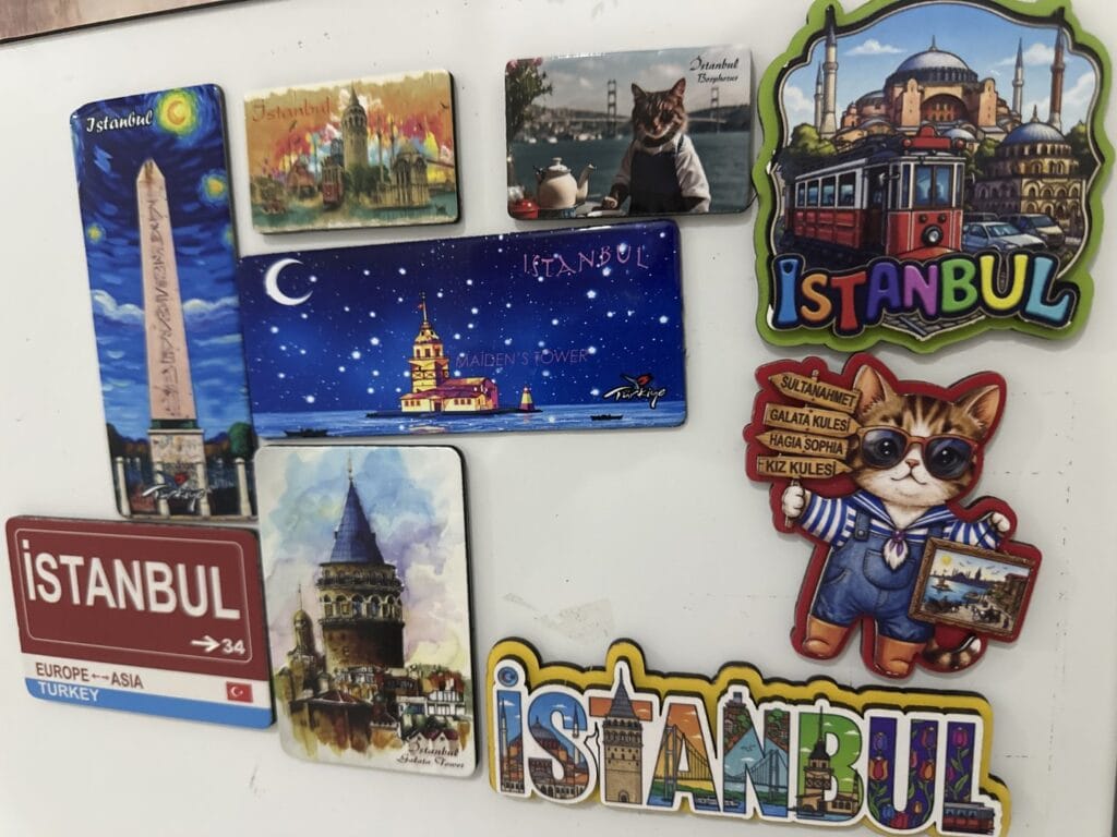 Hediyelik eşya olarak magnet vermek