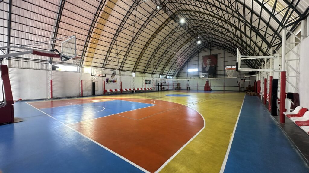 Kapalı spor salonu